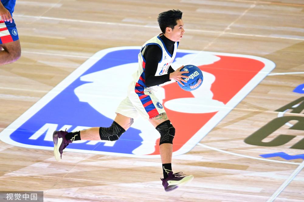 李明