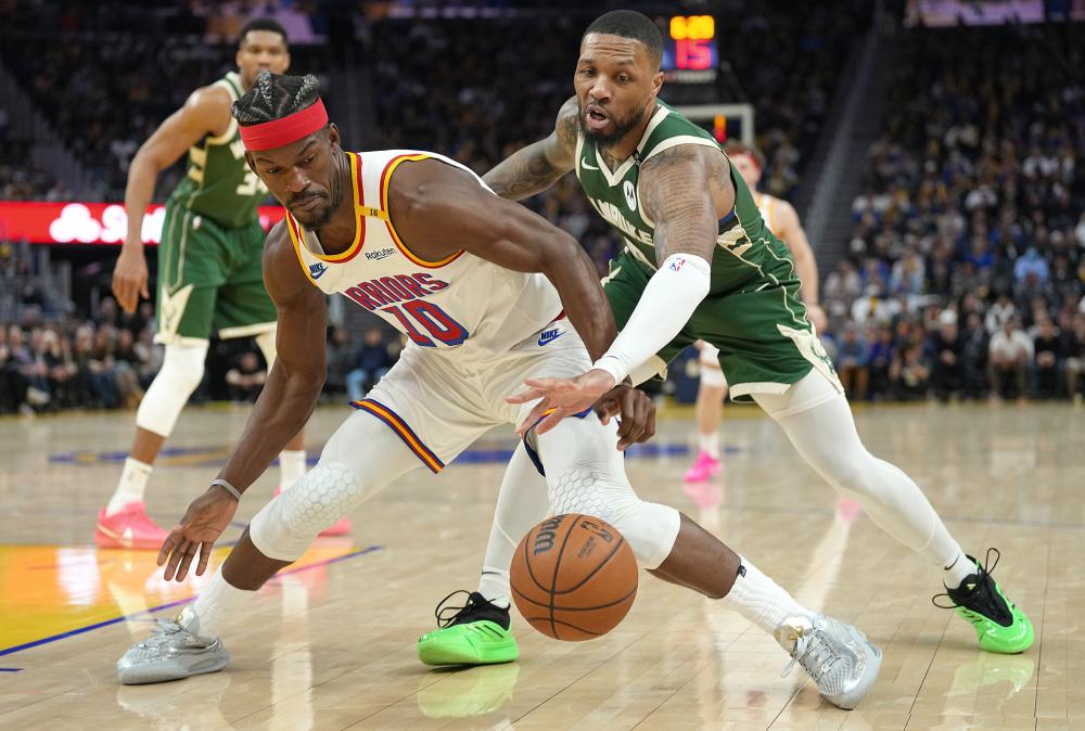 [CBA]西蒙斯反击分球 陆文博底角三分命中.