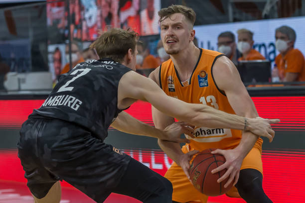 首以盼的对 首以盼的对