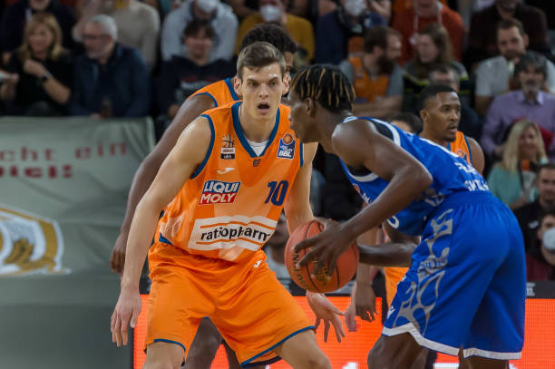 奠定了整体 奠定了整体