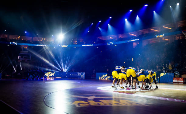 齐尔克泽本场数据：7射仅1正，1次错失良机，1次关键传球