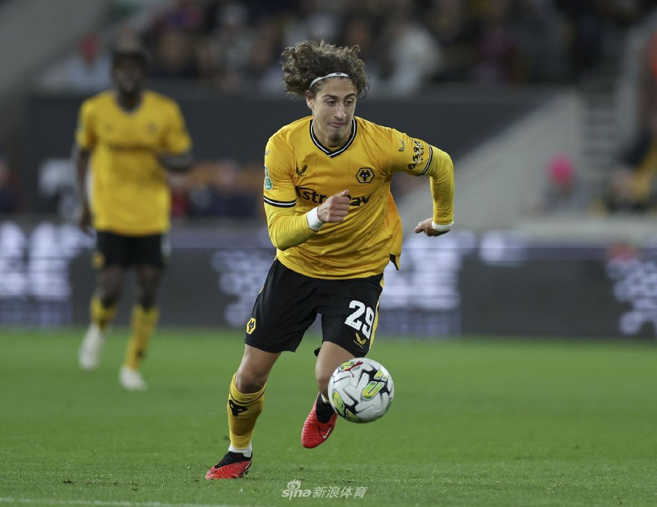 记者：曼城小将埃切韦里将提前结束在勒沃库森的租借（记者：曼城小将埃切韦里将提前结束勒沃库森租期）