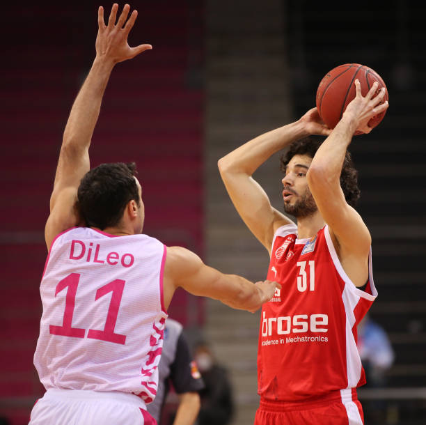 NBA战报：库兹马31分6板，雄鹿116-101轻取凯尔特人（雄鹿116-101轻取凯尔特人，库兹马砍下31分6篮板）